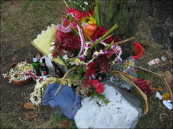 shrine2.jpg