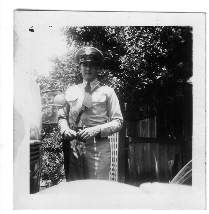 policeman_john_lind_wwii.jpg