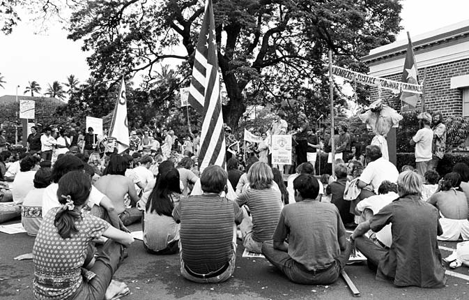 marchapr71_083
