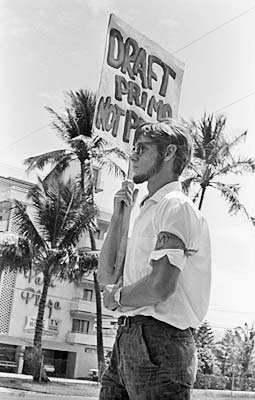 ilikai1967_005
